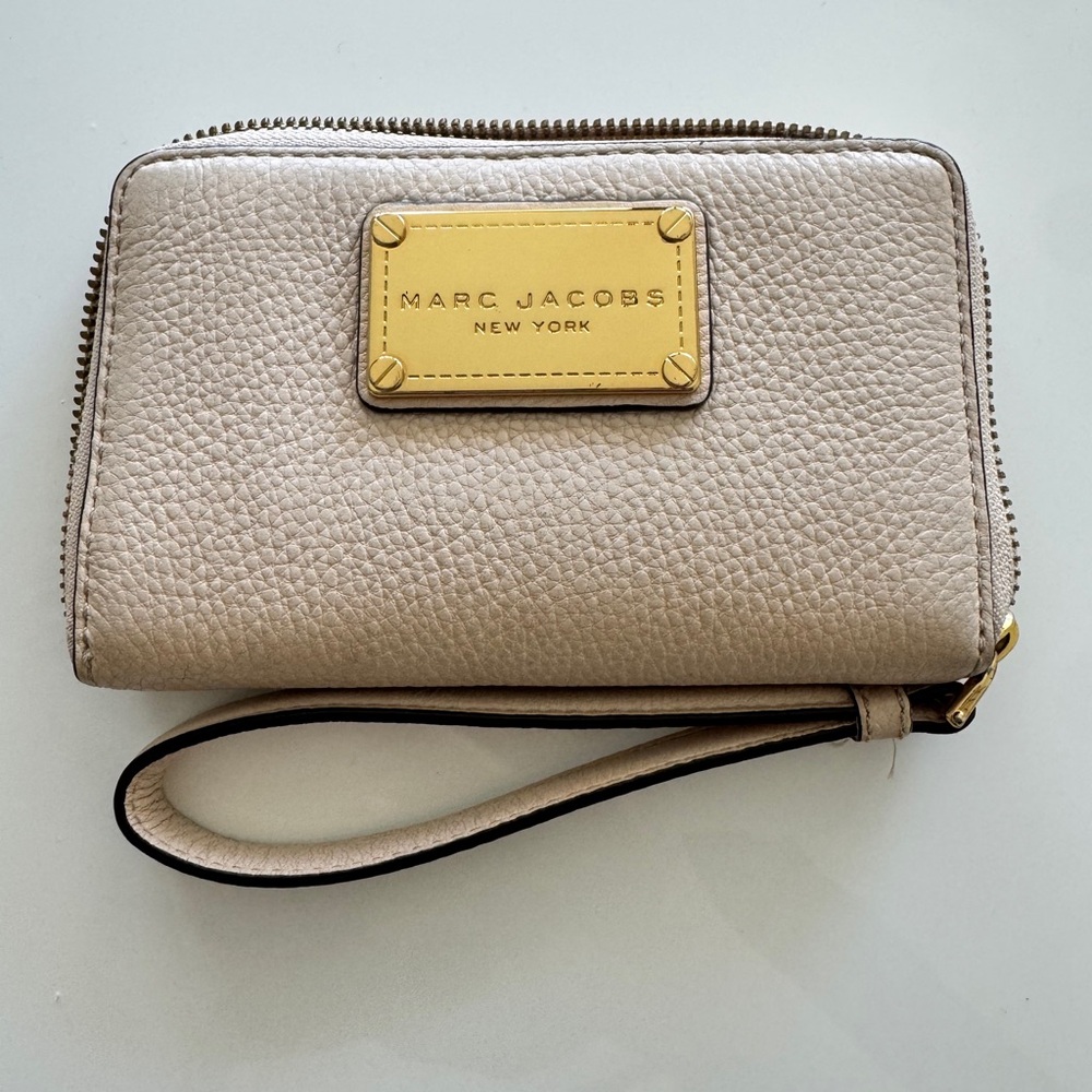 Marc Jacobs Taupe Wristlet Wallet - Picture 8 of 10